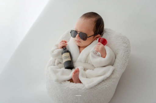 永新宝宝几个月会爬